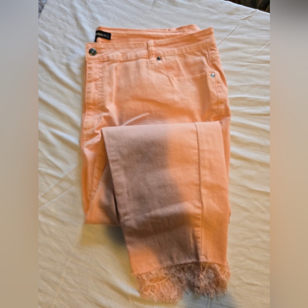 Denim 24/7 Pink Ankle Cropped Jeans New W/O Tags SZ 22W